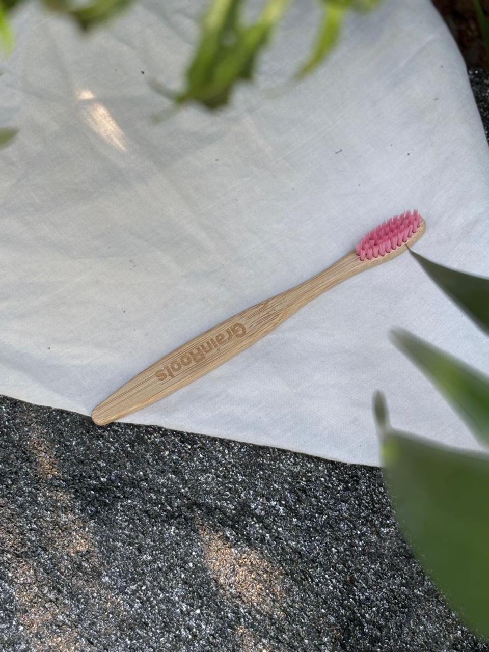 Bamboo Toothbrush C-Curve Color (kids)
